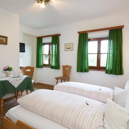 Alter Ziehbrunnen Hotel Bad Endorf Eksteriør billede