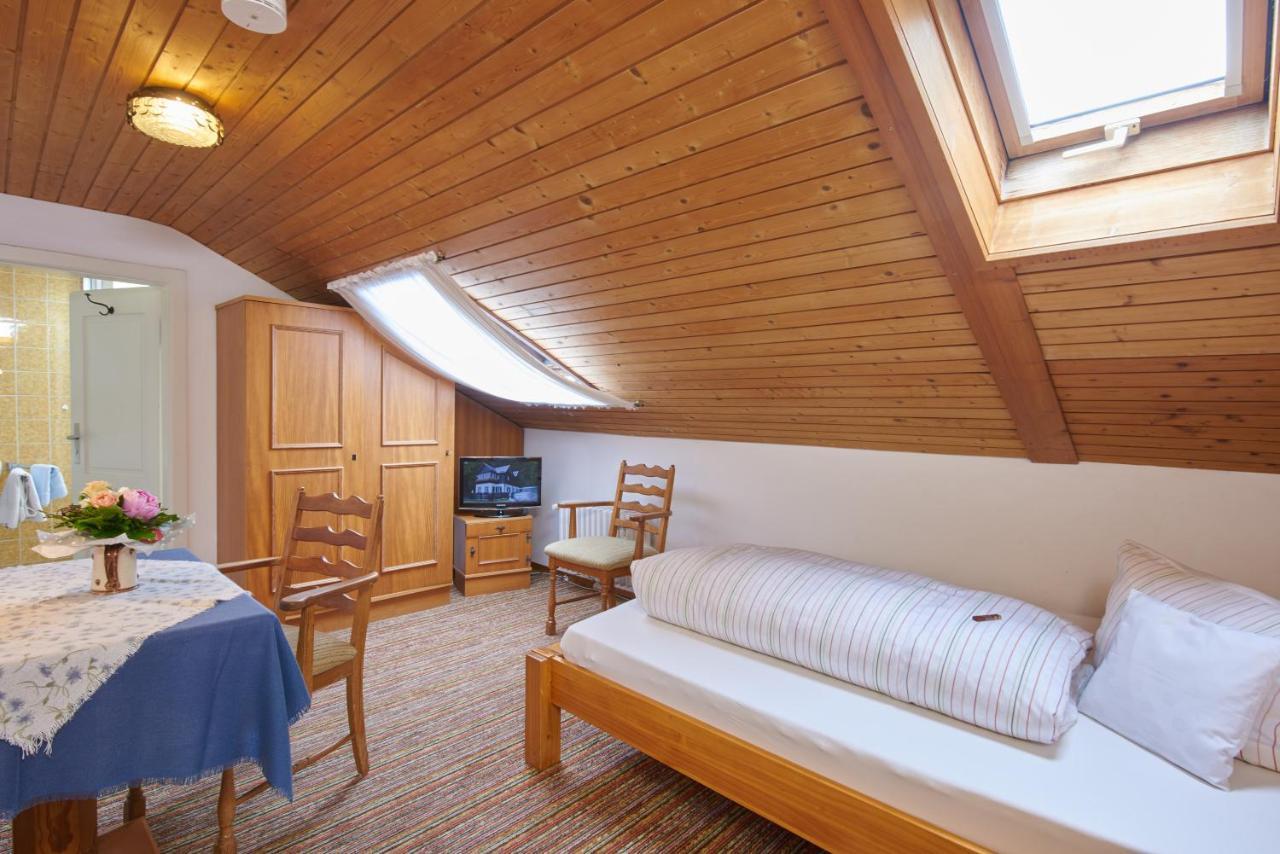 Alter Ziehbrunnen Hotel Bad Endorf Eksteriør billede